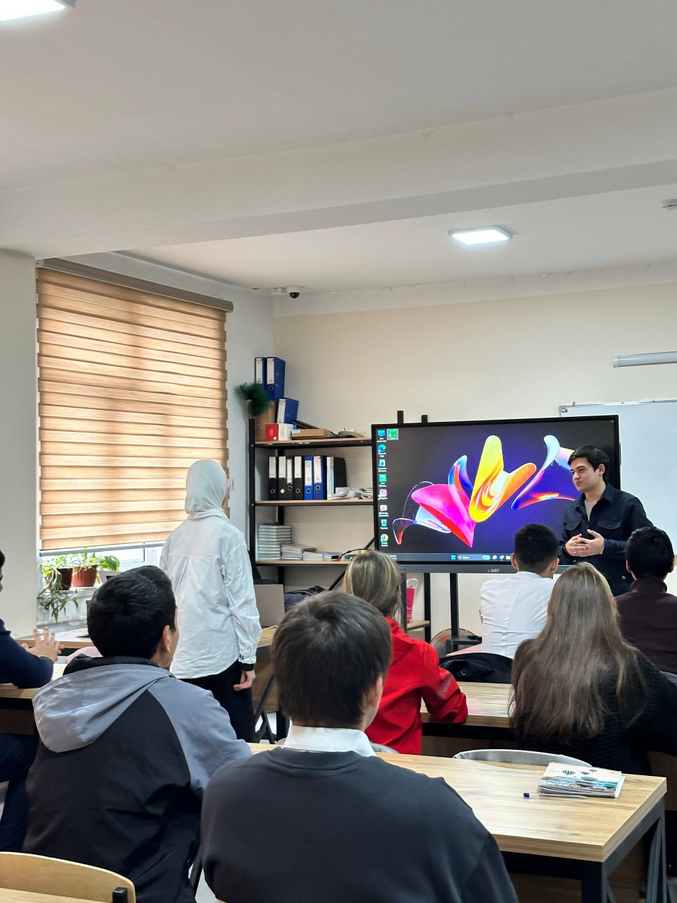 Mehnatning tagi — rohat: Texnikumda navbatdagi “Kelajak soati”