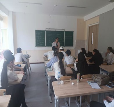 Kelajak kasbiga yo‘llanma: Texnikum o‘qituvchilari maktablarda targ‘ibot ishlarini olib bormoqda