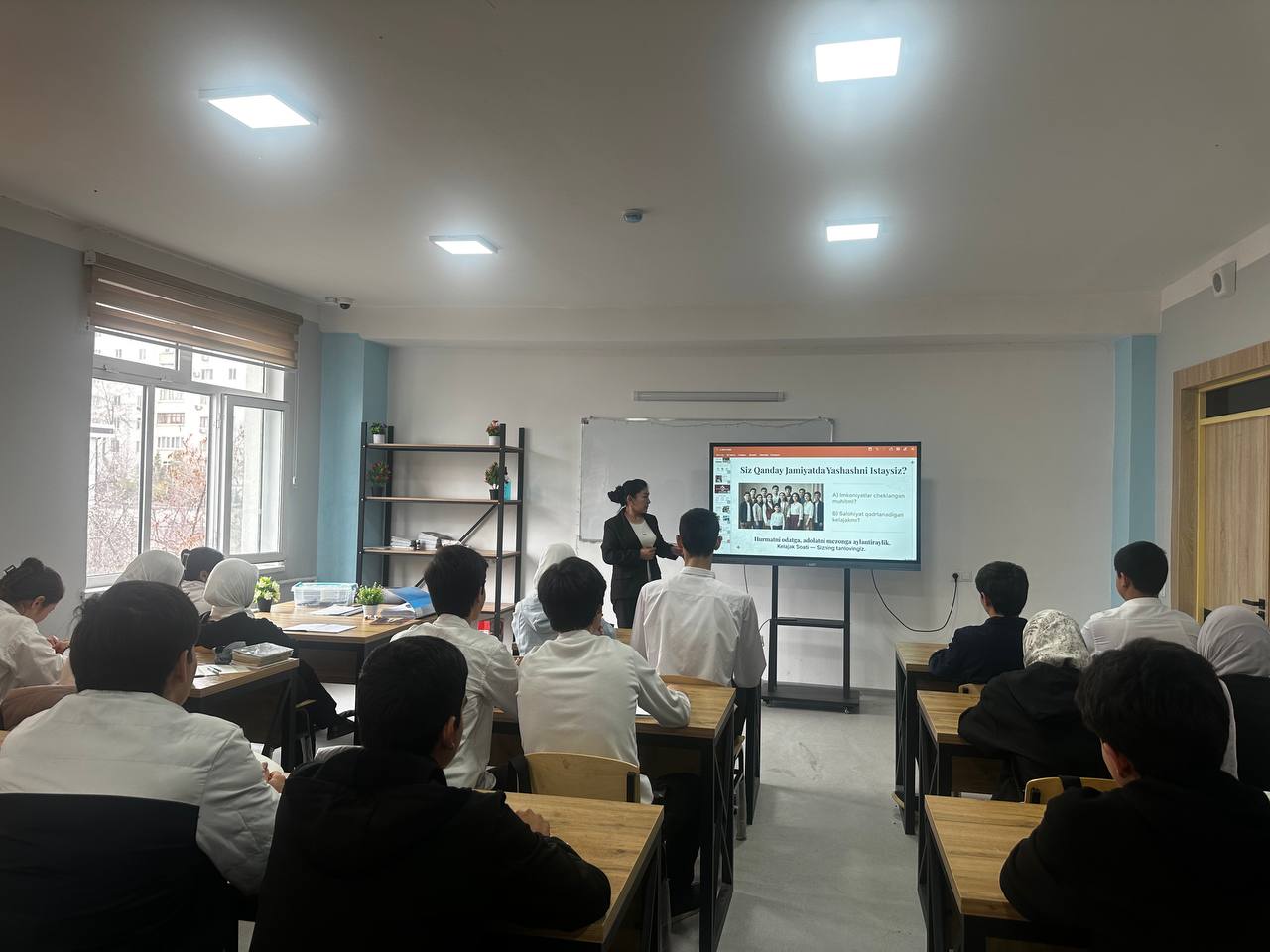 Ayol — jamiyat ko‘rki: Texnikumda "Muqaddas ayol" mavzusida ma’rifat soati